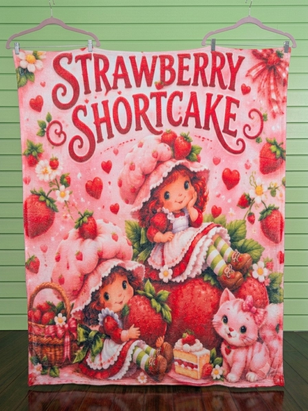 X Large Strawberry Shortcake Lounge/ Throw Blanket